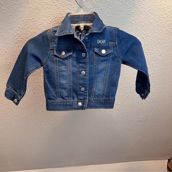 DKNY JEANS Blue Denim Trucker Jacket. Kids Size 2T. Silver Logo Breast Pocket. - Picture 1 of 5